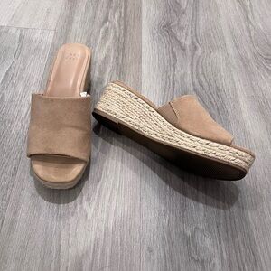 Casual Tan Platform Slide Sandals